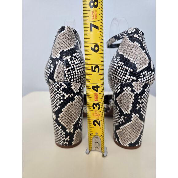 Gianni Bini Snakeskin Block Heels Size 9M Chunky Ankle Strap Pumps Preowned 4" - Picture 6 of 7